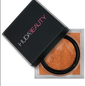 ❌SOLD❌Huda beauty setting powder in cinnamon bun